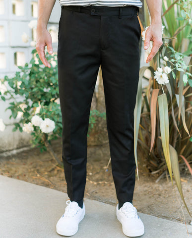 Rollas Dacks Pant in Black