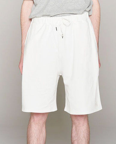 nANA jUDY Authentic Short Natural